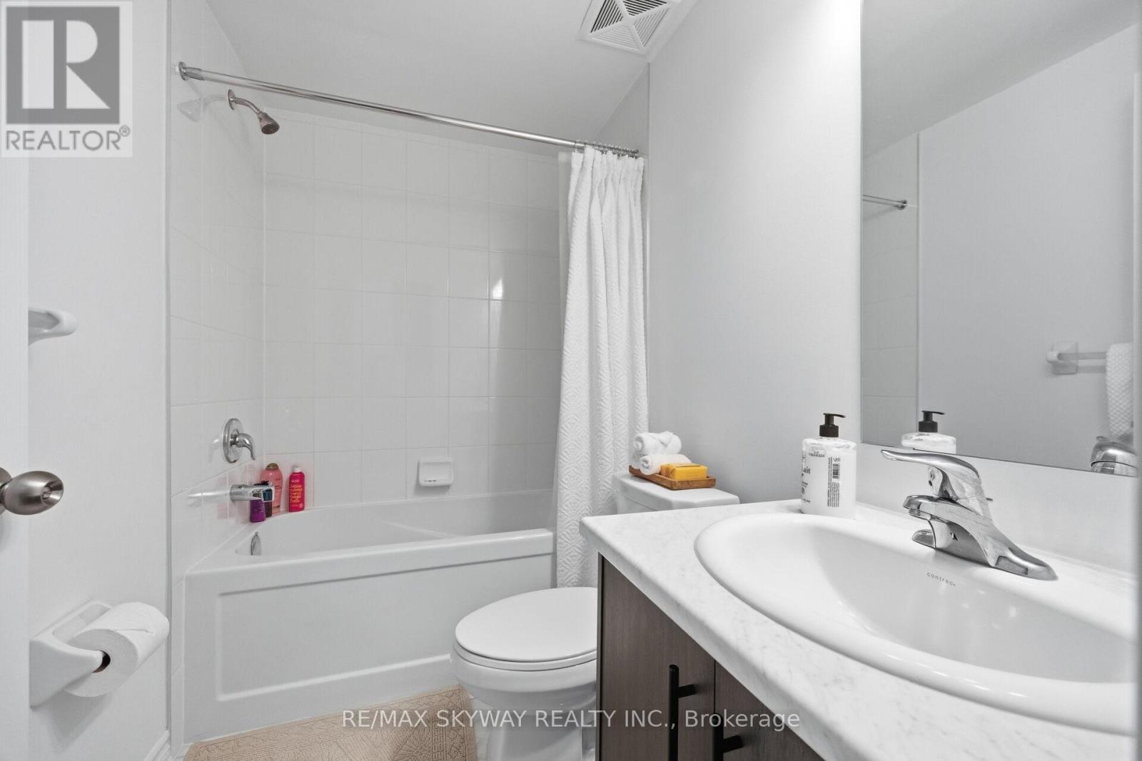44 SPRINGDALE AVENUE - 40