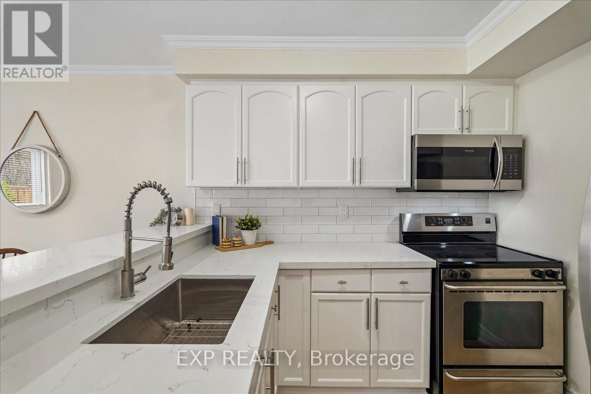 #72 1556 LANCASTER DRIVE - 14