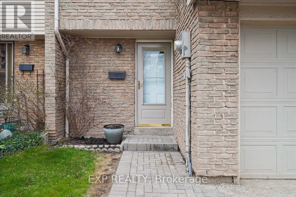 #72 1556 LANCASTER DRIVE - 2