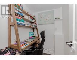 1701 - 180 Markham Road, Toronto, ON M1M2Z9 Photo 9
