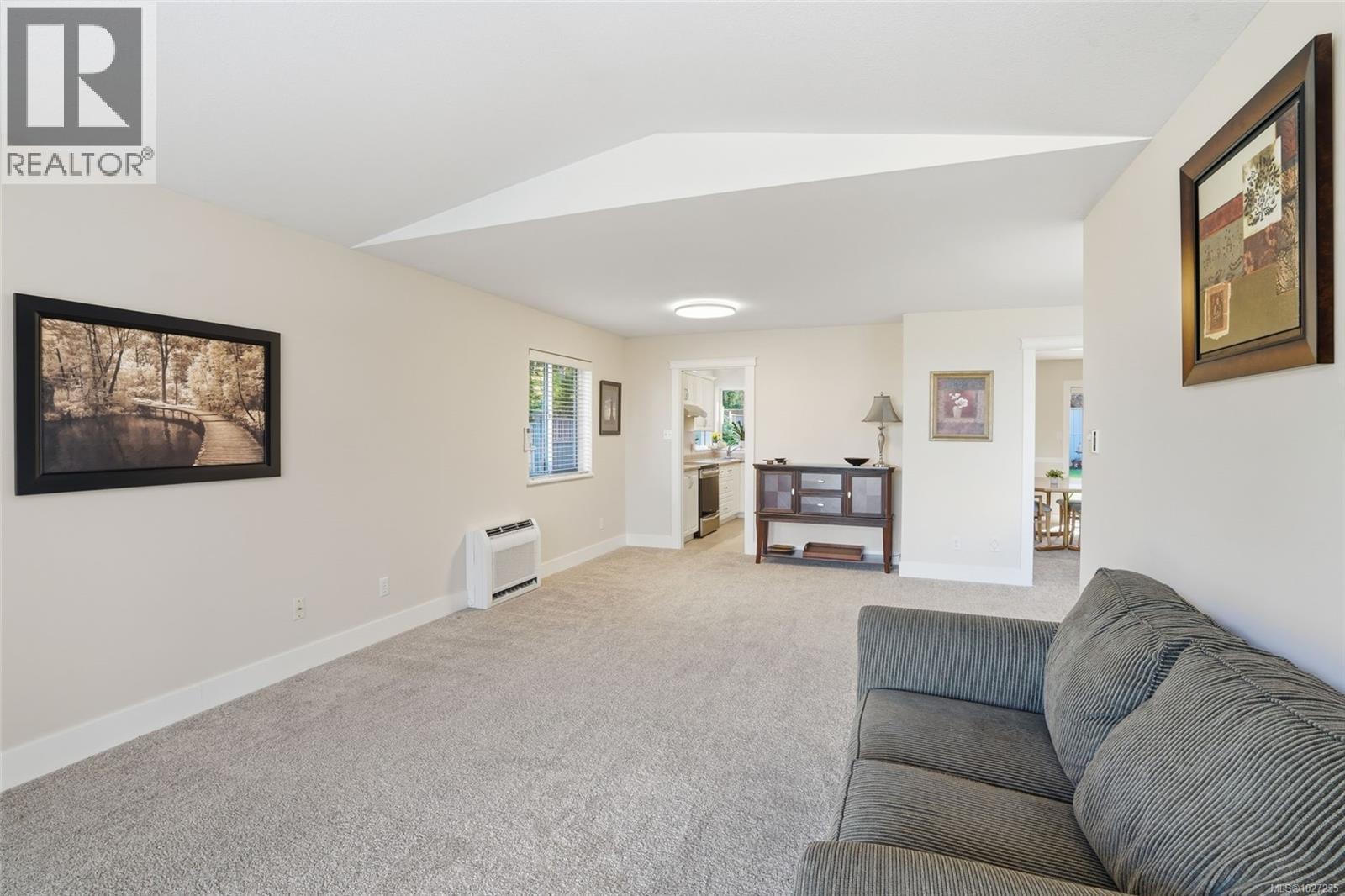 1148 Clubhouse Dr - 21