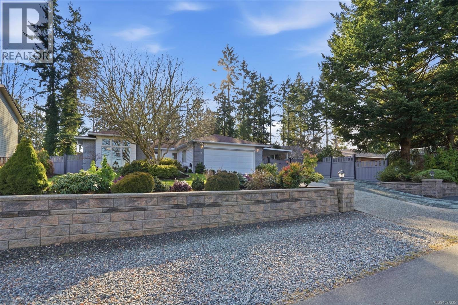 1148 Clubhouse Dr - 1