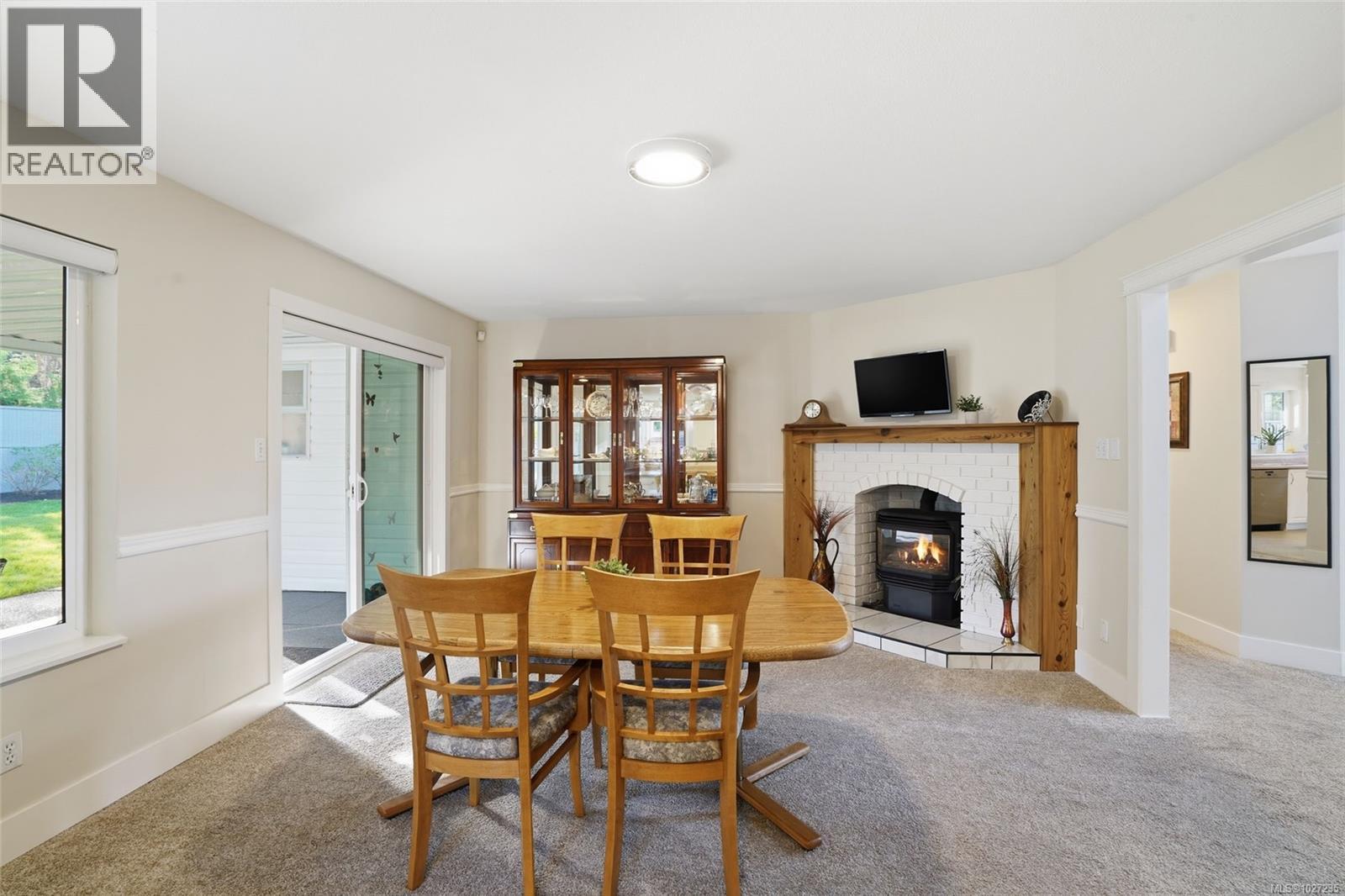 1148 Clubhouse Dr - 18