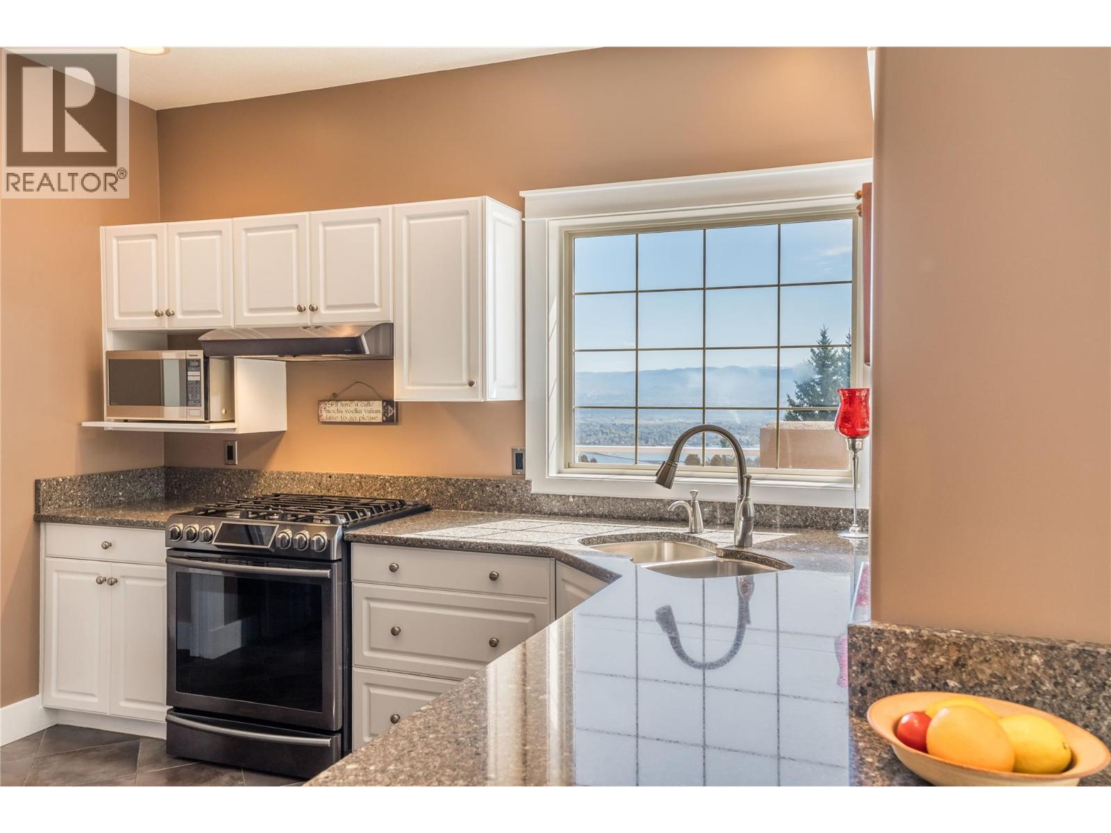  1751 Keloka Drive, West Kelowna