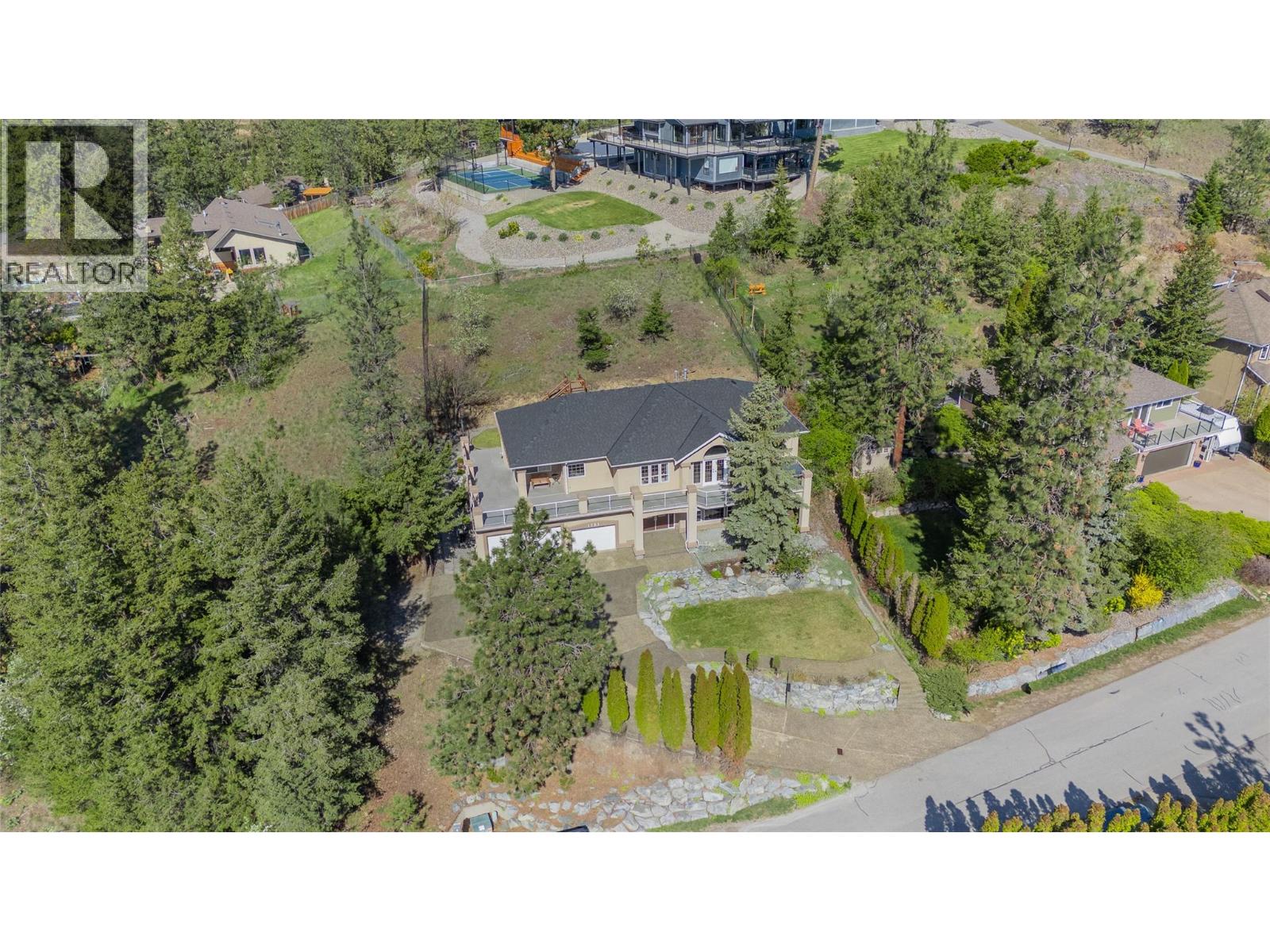  1751 Keloka Drive, West Kelowna