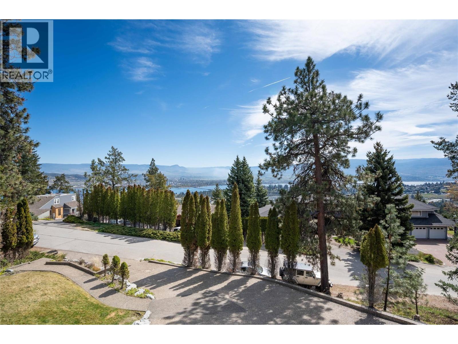  1751 Keloka Drive, West Kelowna