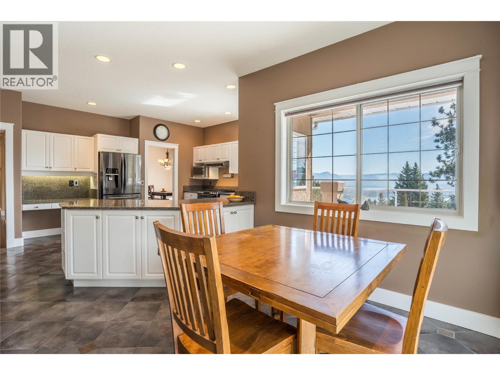  1751 Keloka Drive, West Kelowna