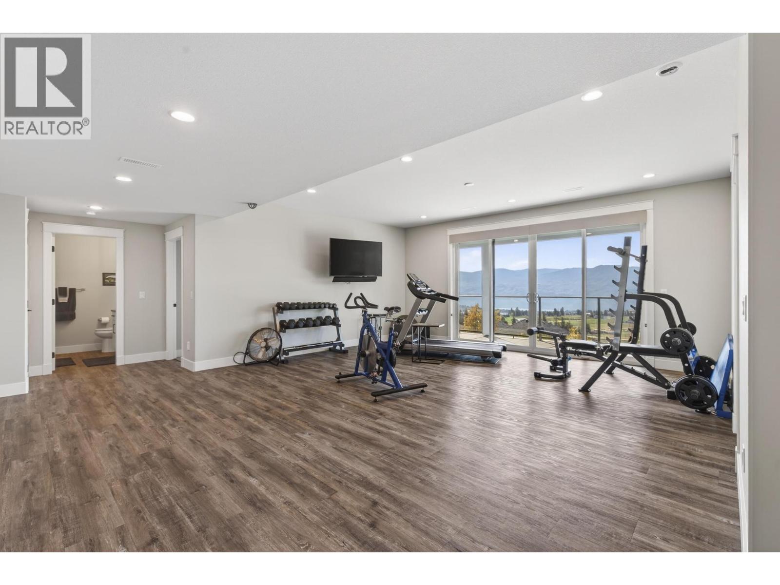  2847 Copper Ridge Drive, West Kelowna