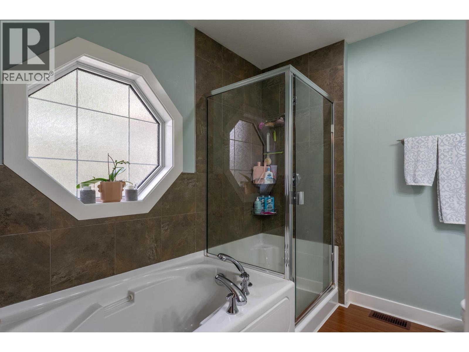 9 3275 Broadview Road, West Kelowna