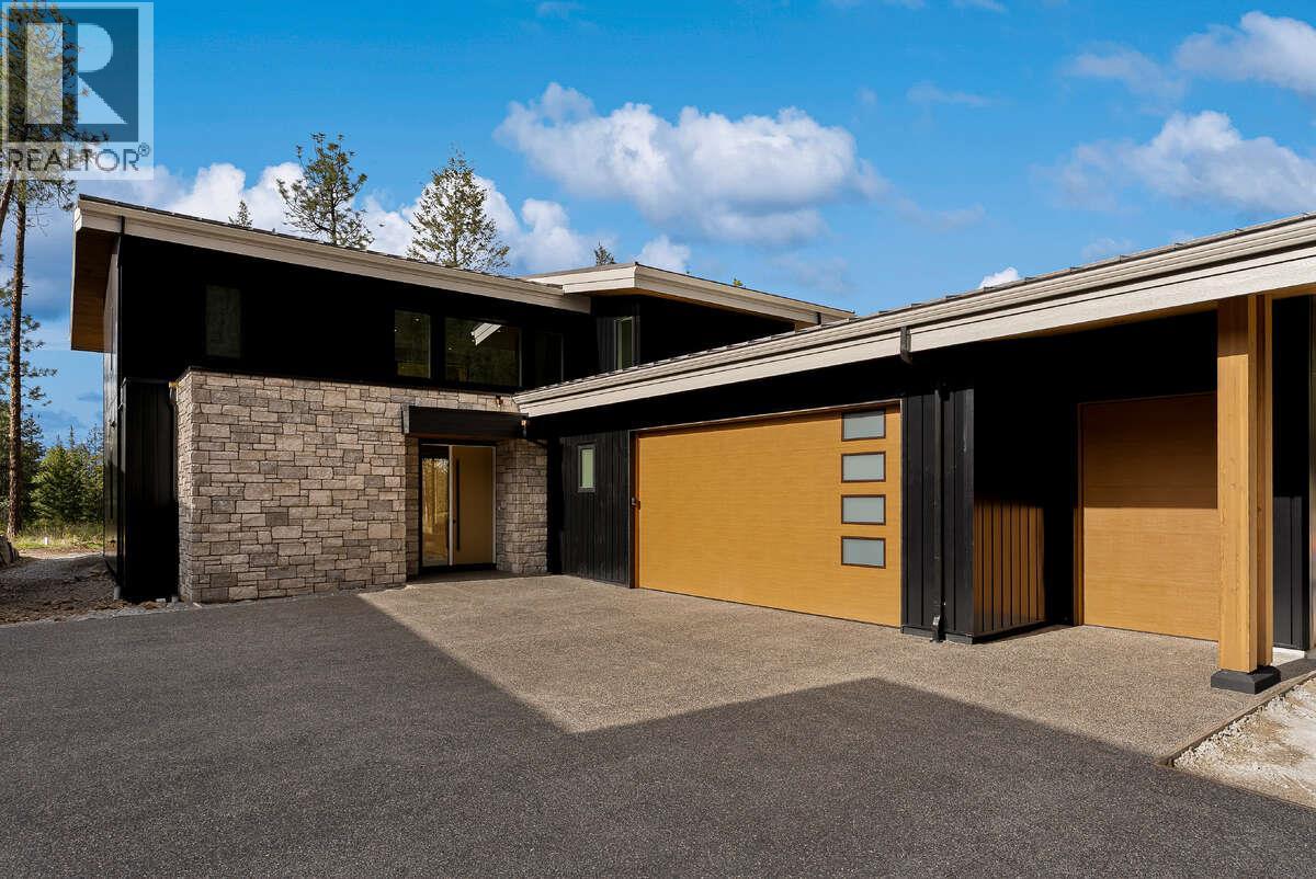 822 Predator Ridge Drive - 1