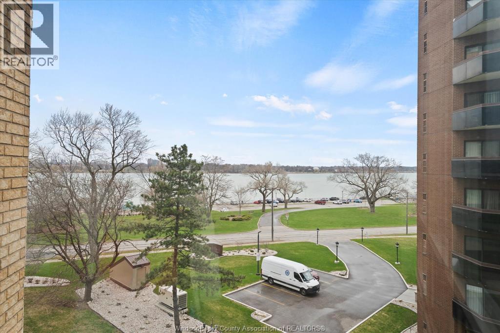 3601 RIVERSIDE DRIVE East Unit# 505 — photo 24
