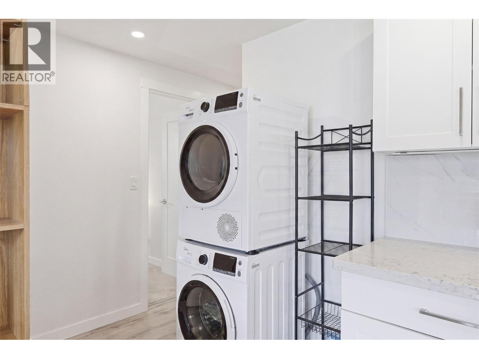 833 Woodrush Drive - 35