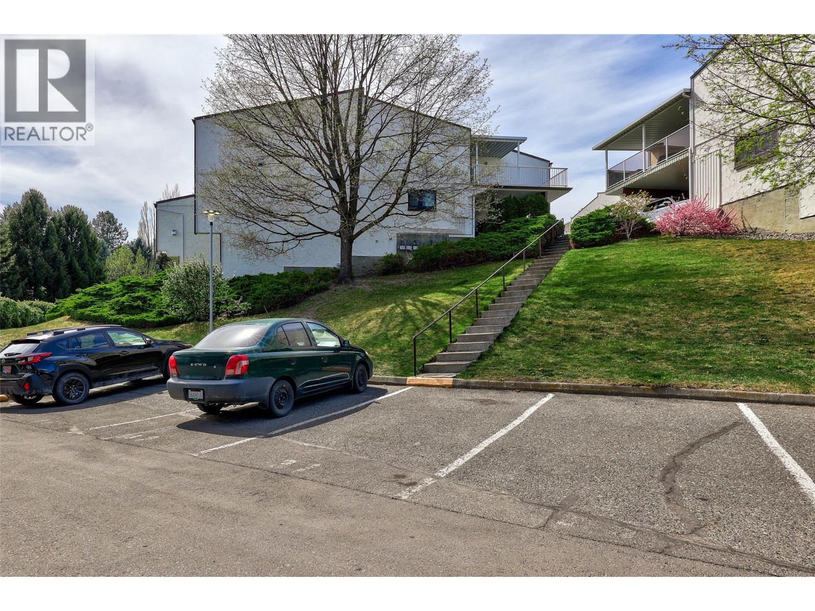 #43 137 MCGILL Road - 18