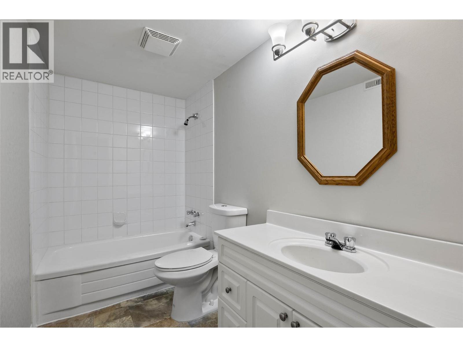 #43 137 MCGILL Road - 8