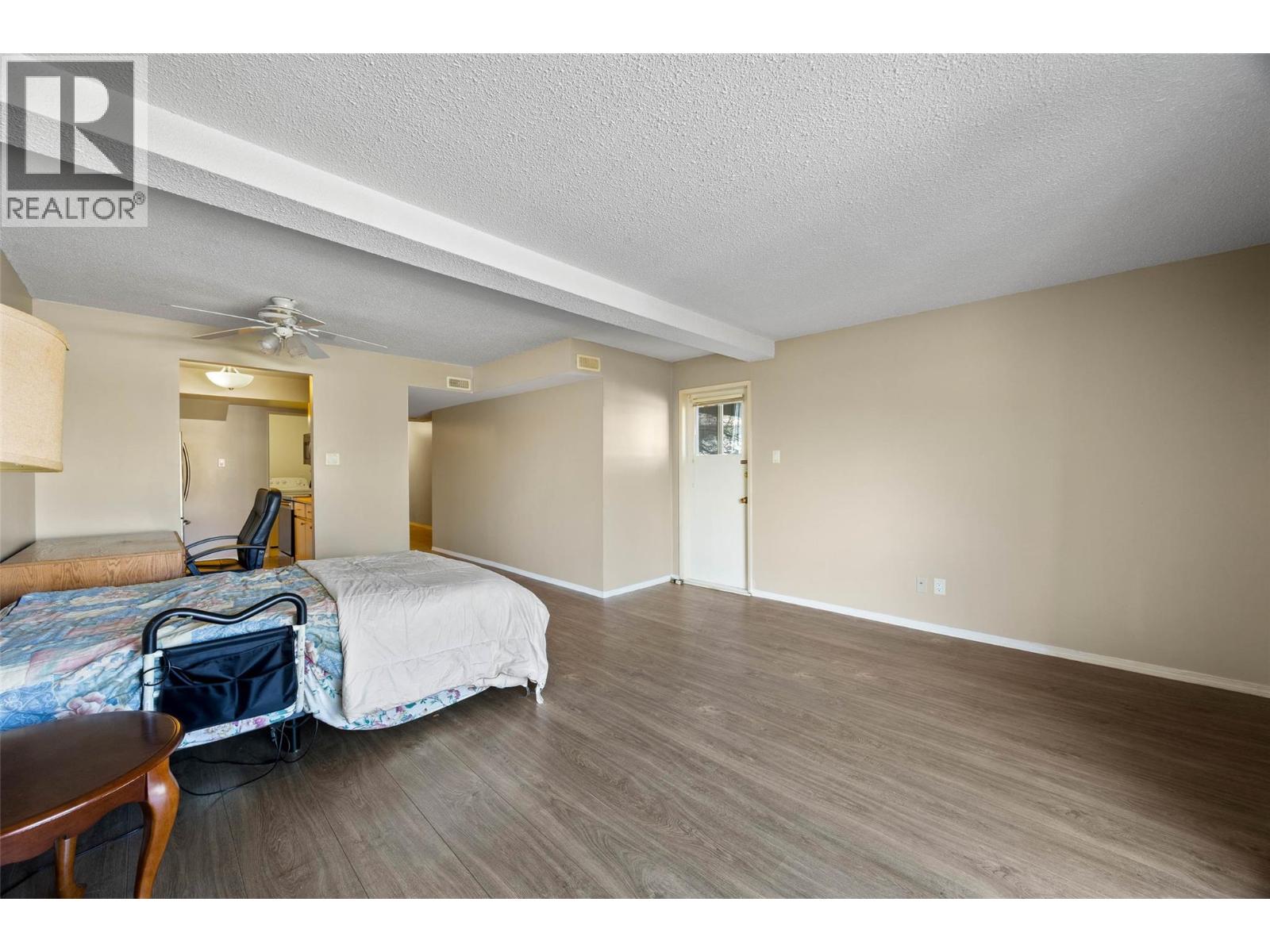 #43 137 MCGILL Road - 9