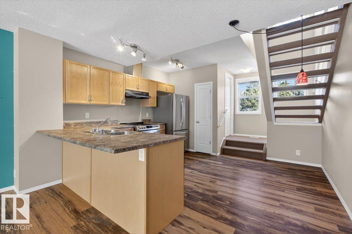 #130 5604 199 ST NW, Edmonton