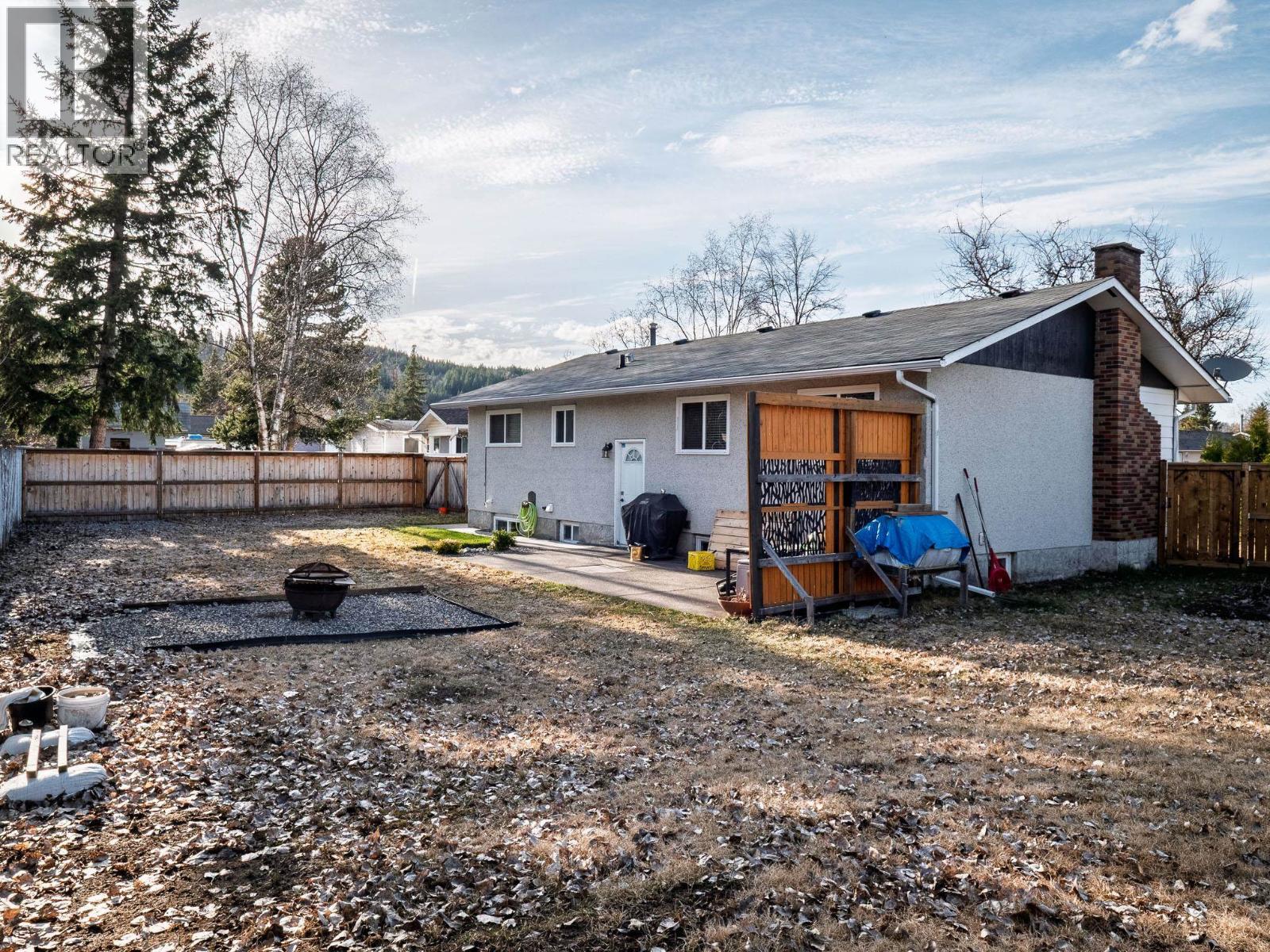 1349 GENEVIEVE CRESCENT - 26