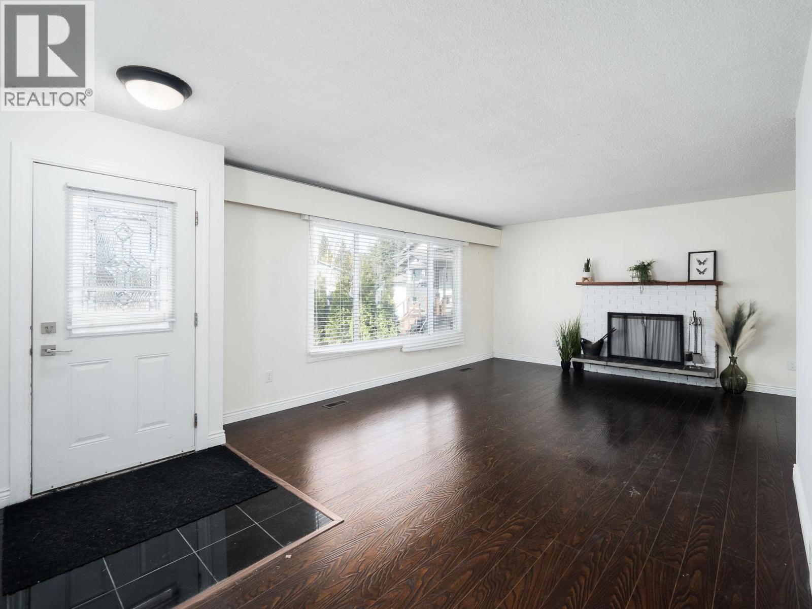 Kitchen of 1349 GENEVIEVE CRESCENT · Prince George, BC