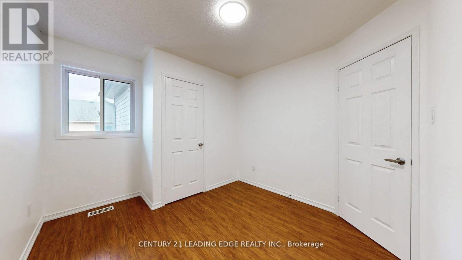 38 RUMI CRESCENT - 22