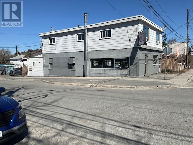 319 Montague Avenue, Sudbury — photo 3