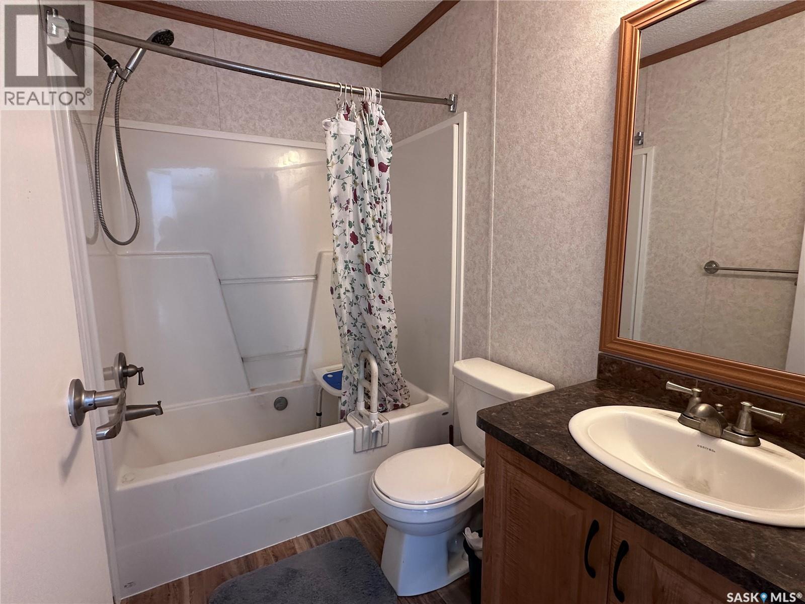 211 Lipton STREET — photo 6
