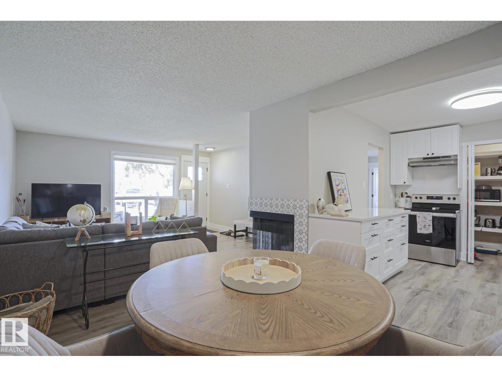 #7 2204 118 ST NW, Edmonton