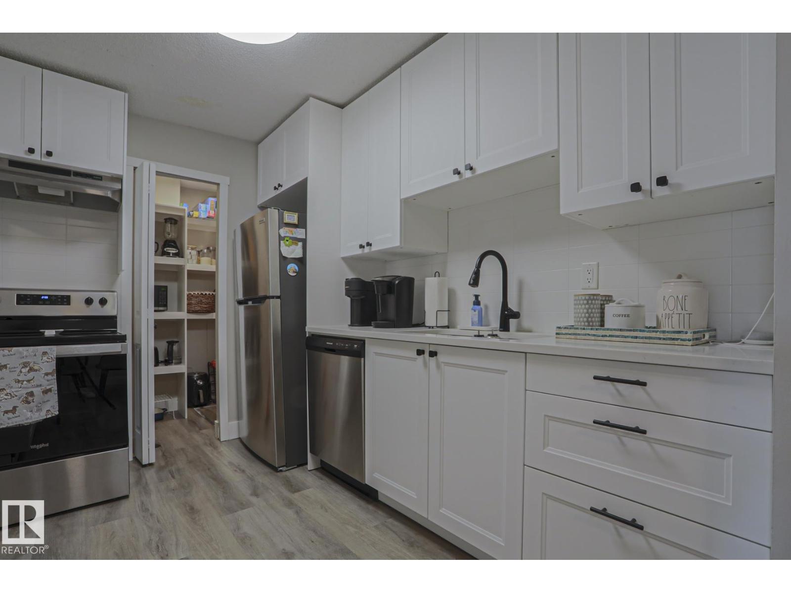 #7 2204 118 ST NW, Edmonton