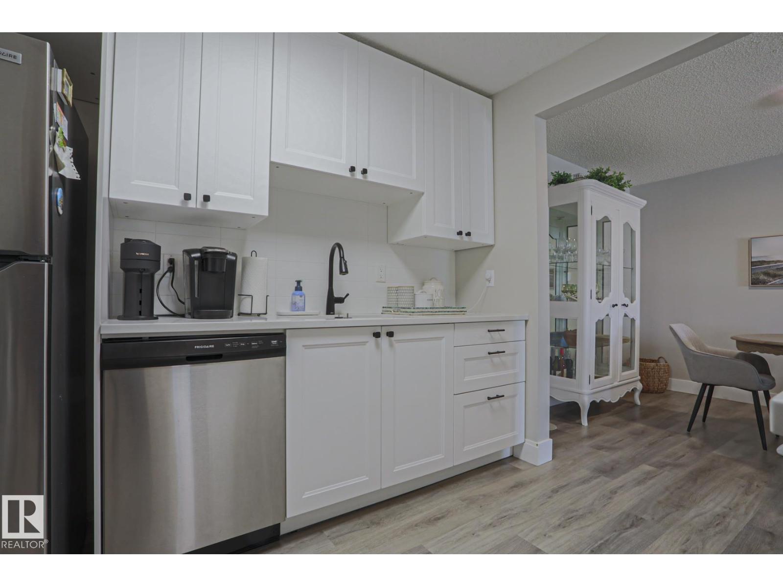 #7 2204 118 ST NW, Edmonton