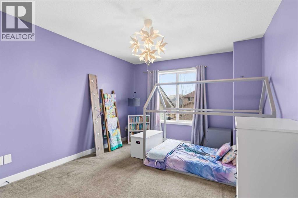 253 Grosbeak Way, Fort McMurray