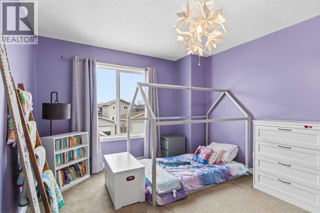 253 Grosbeak Way, Fort McMurray