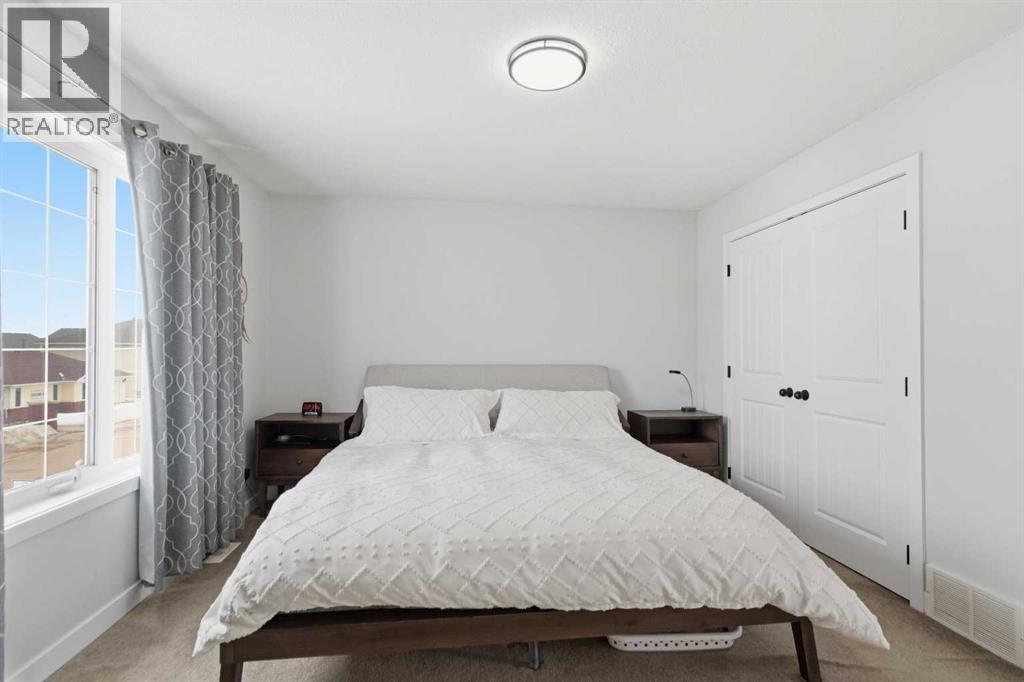 253 Grosbeak Way, Fort McMurray