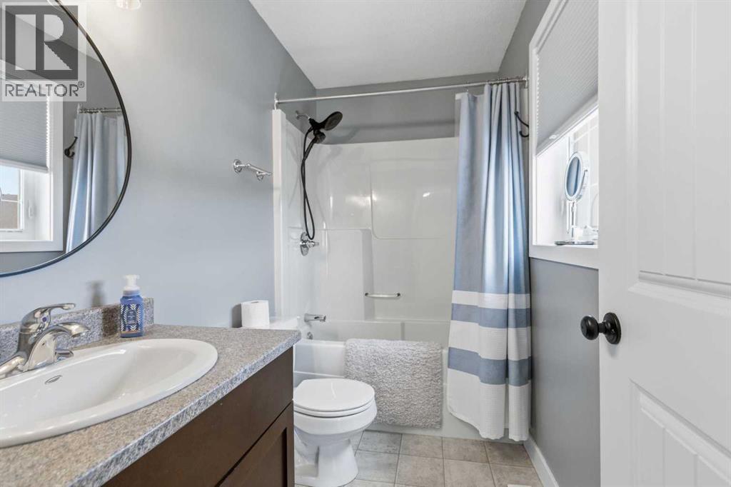 253 Grosbeak Way, Fort McMurray