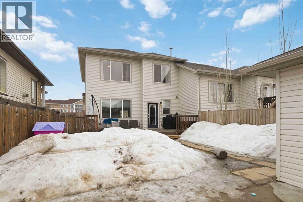 253 Grosbeak Way, Fort McMurray