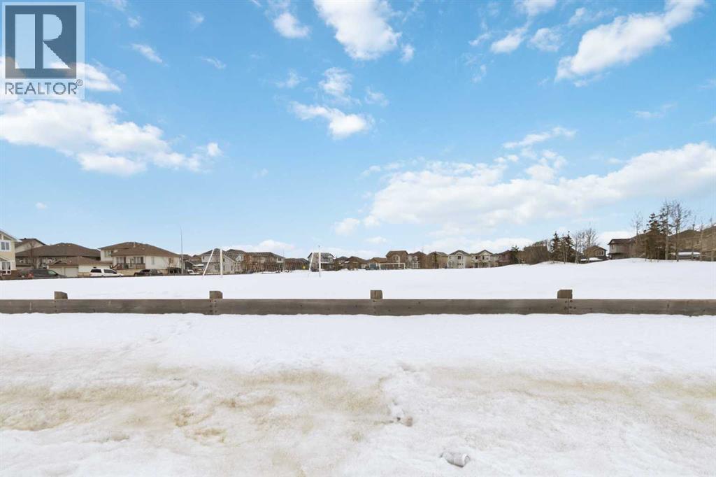 253 Grosbeak Way, Fort McMurray