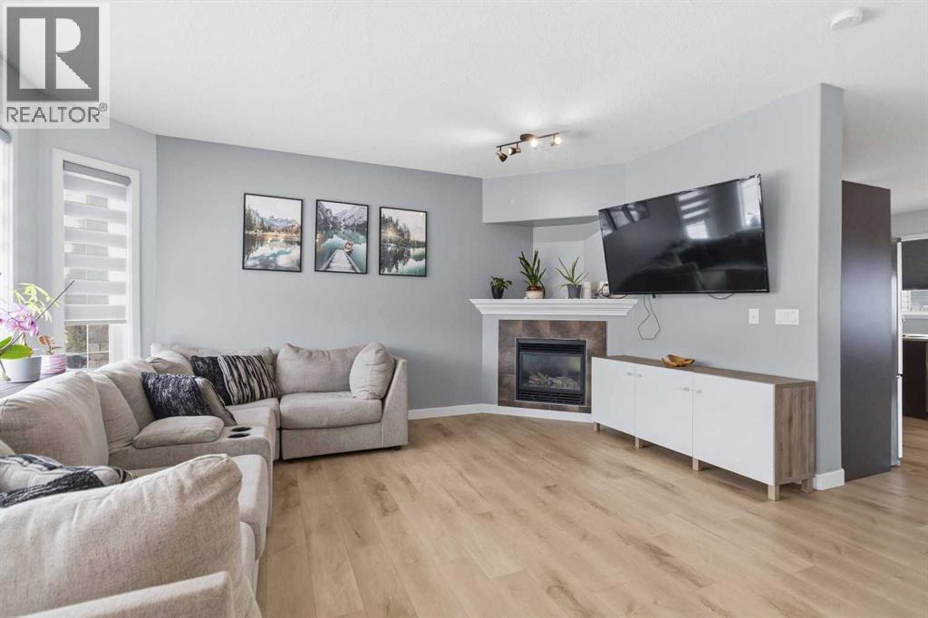 253 Grosbeak Way, Fort McMurray