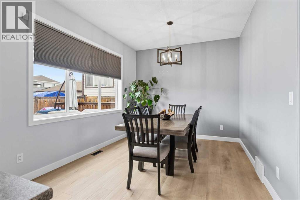 253 Grosbeak Way, Fort McMurray