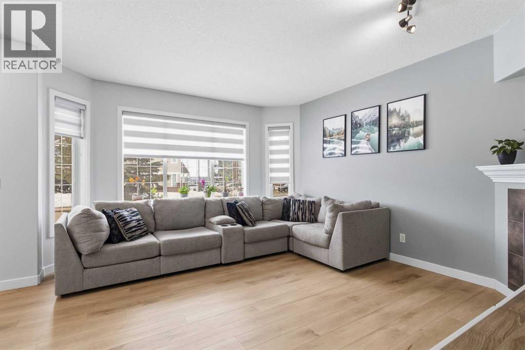 253 Grosbeak Way, Fort McMurray