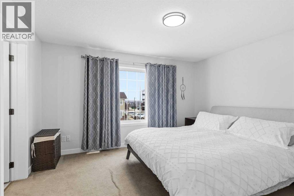 253 Grosbeak Way, Fort McMurray