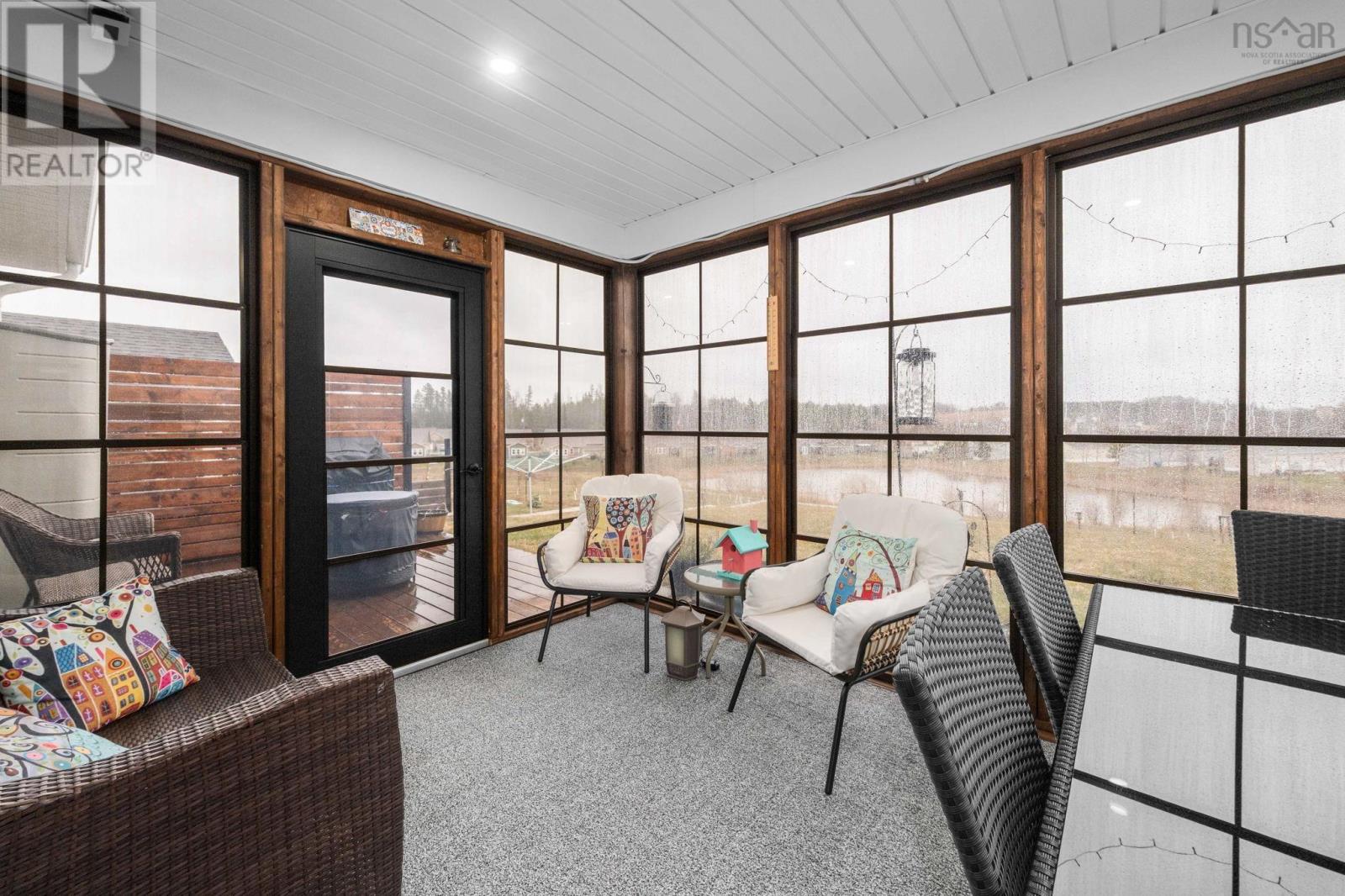 35 Elizabeth Avenue — photo 30
