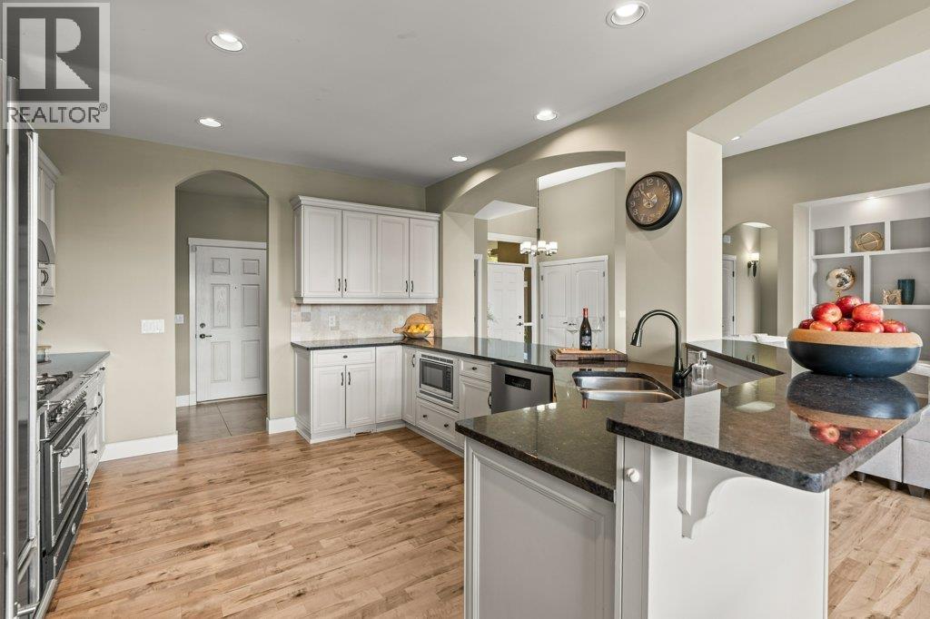  2447 Stone Grove Crescent, West Kelowna