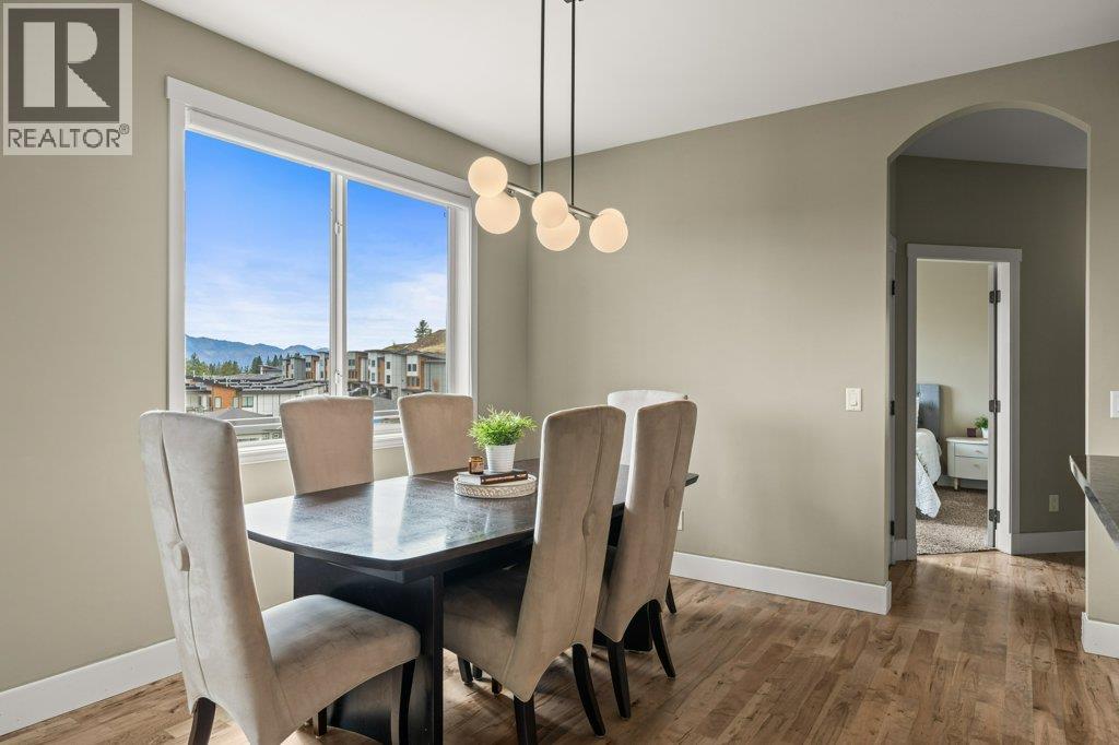  2447 Stone Grove Crescent, West Kelowna