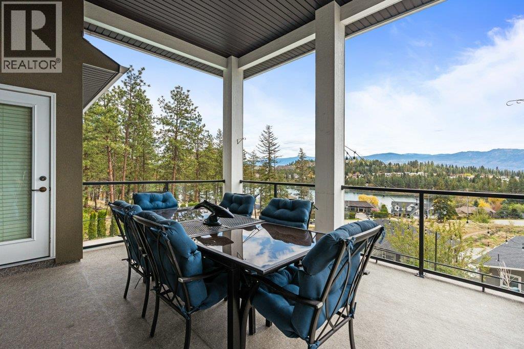  2447 Stone Grove Crescent, West Kelowna