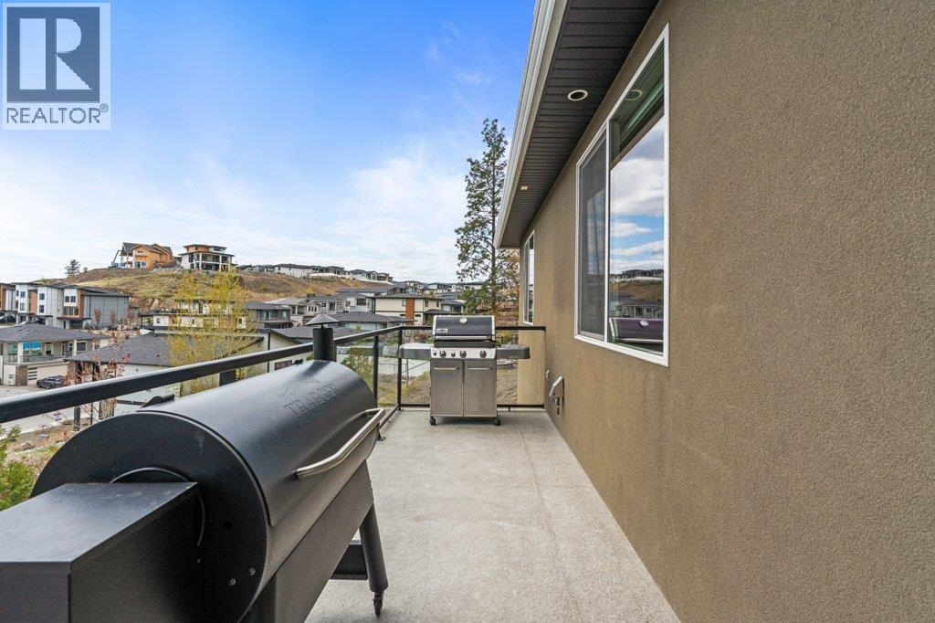  2447 Stone Grove Crescent, West Kelowna