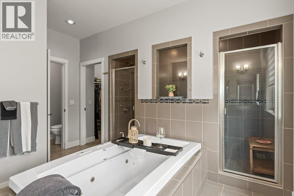  2447 Stone Grove Crescent, West Kelowna