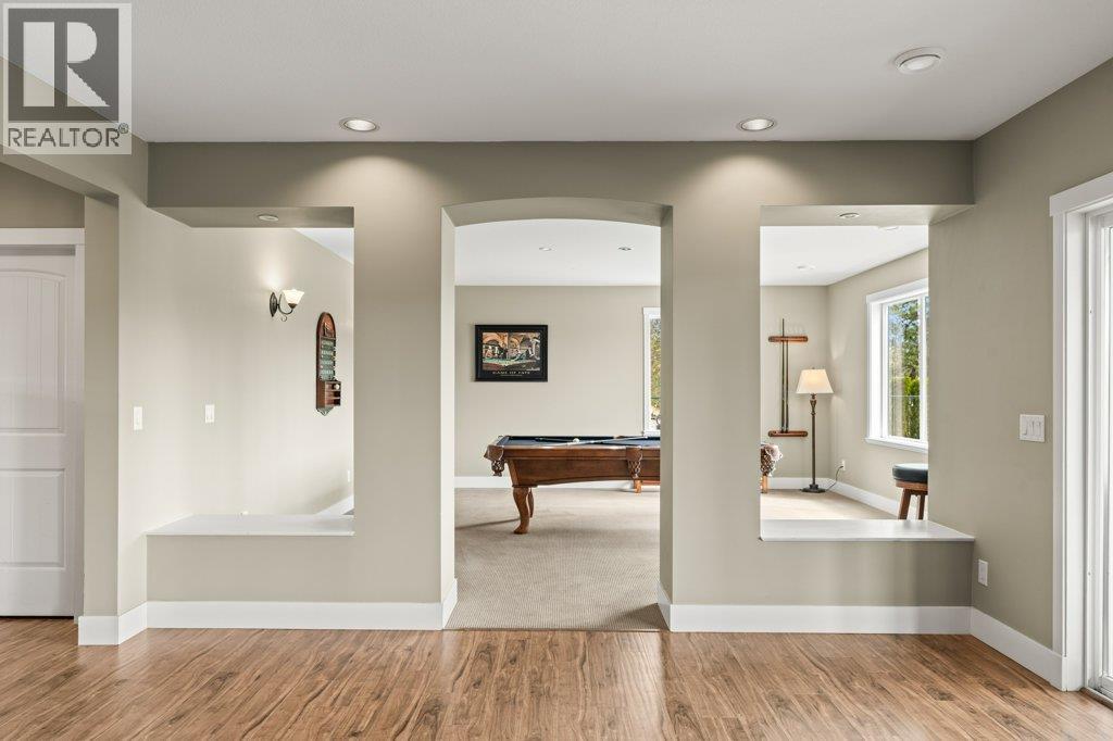  2447 Stone Grove Crescent, West Kelowna