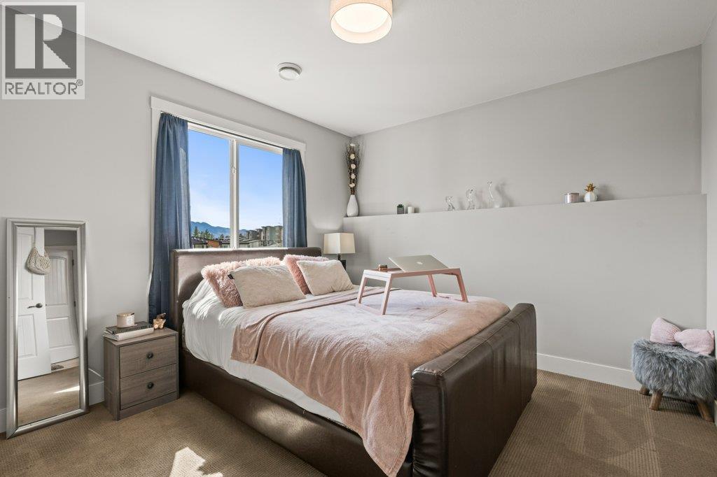  2447 Stone Grove Crescent, West Kelowna