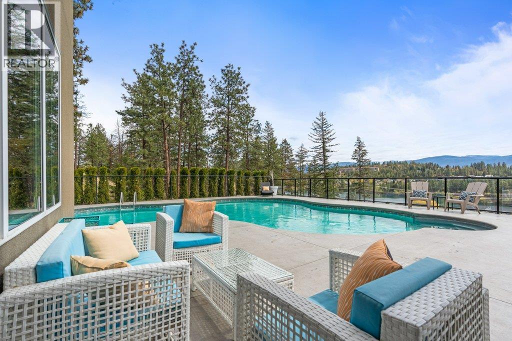  2447 Stone Grove Crescent, West Kelowna