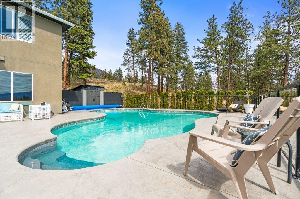  2447 Stone Grove Crescent, West Kelowna