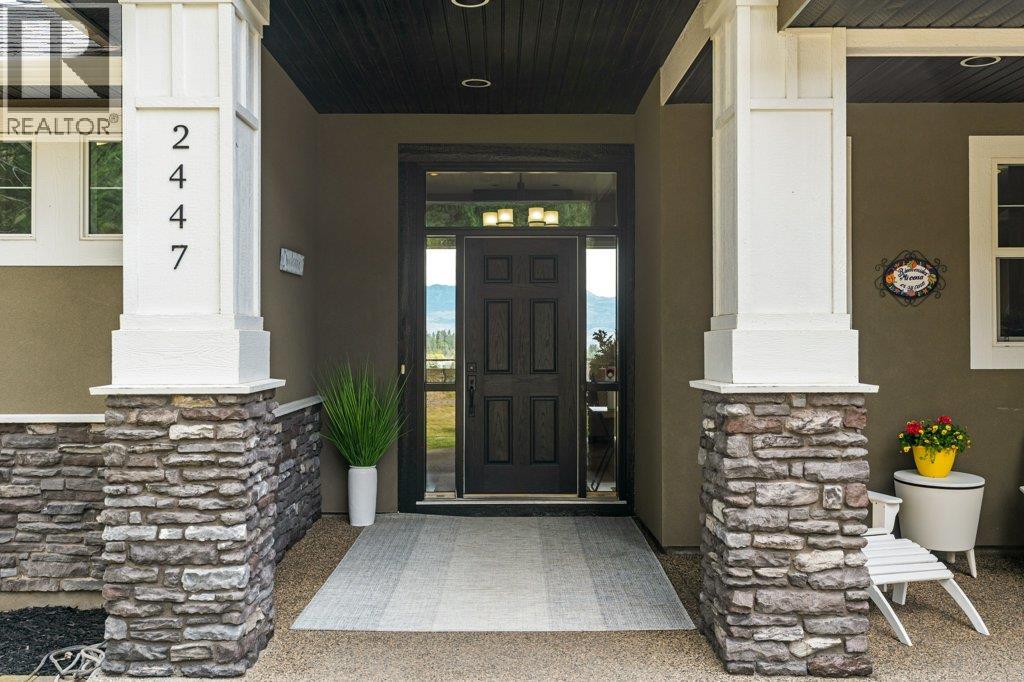  2447 Stone Grove Crescent, West Kelowna