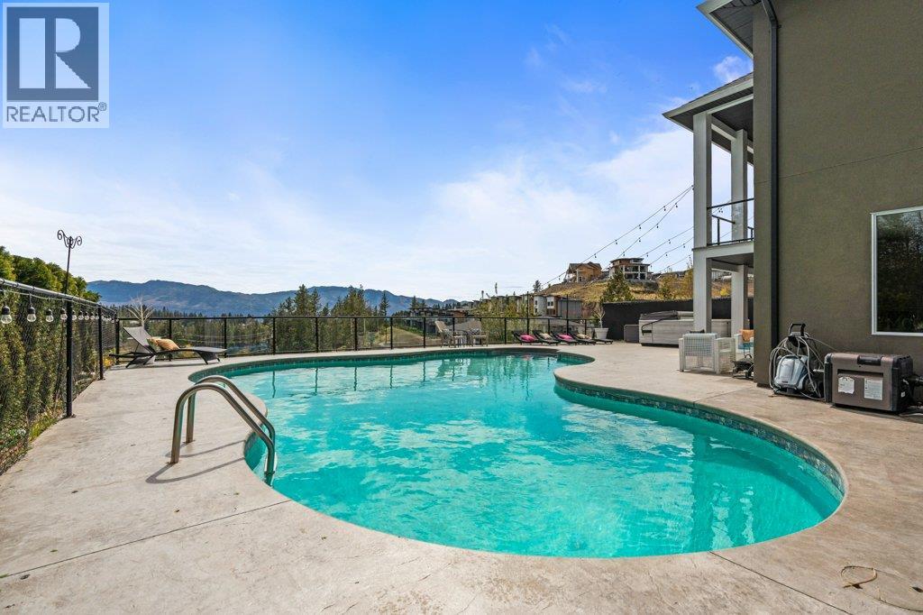  2447 Stone Grove Crescent, West Kelowna